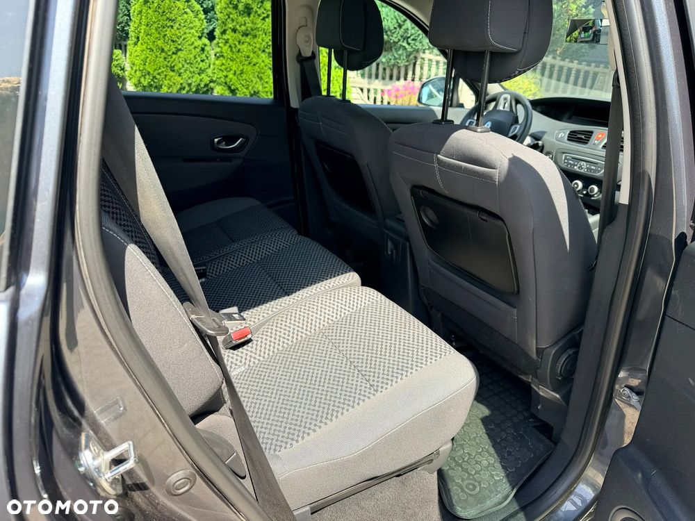 Renault Megane - 8