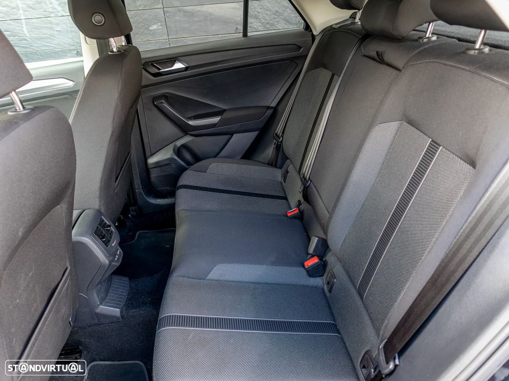 VW T-Roc 1.0 TSI Urban - 16