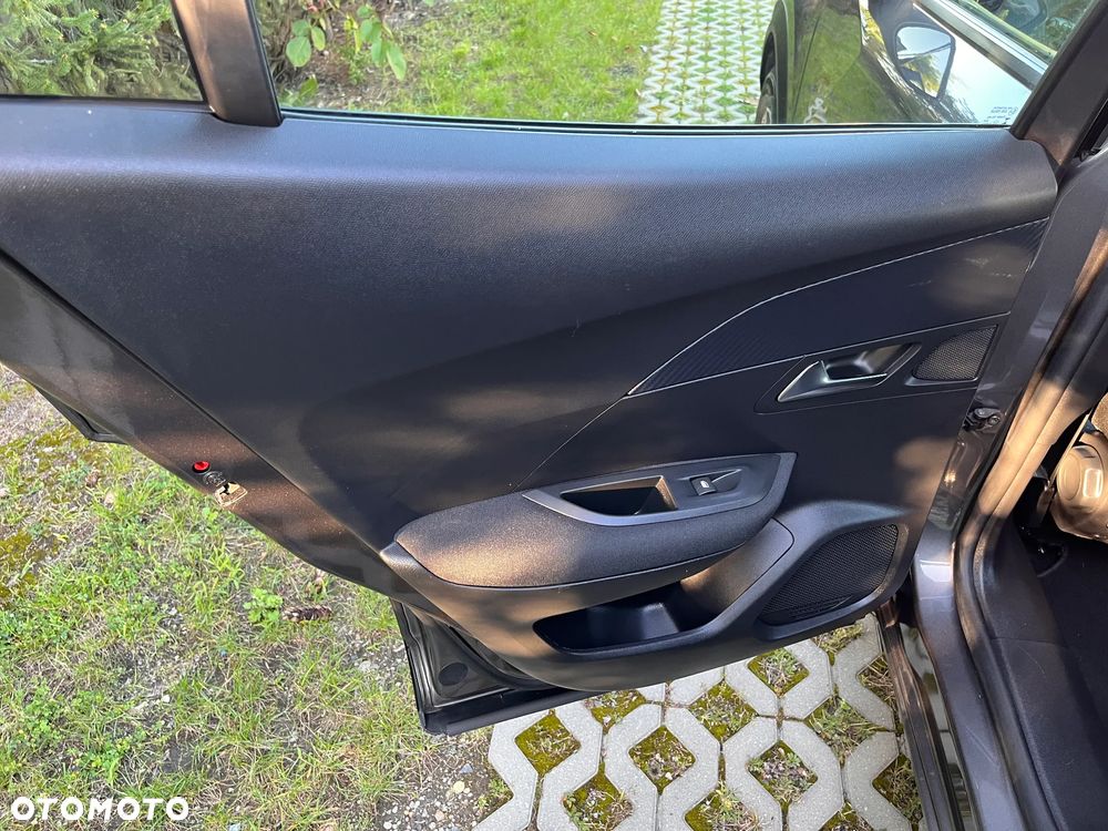 Peugeot 2008 1.5 BlueHDi Active S&S - 8