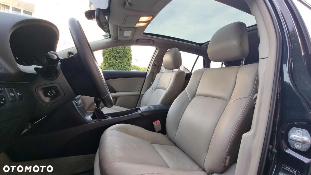 Toyota Avensis 2.2 D-4D Prestige Premium - 4