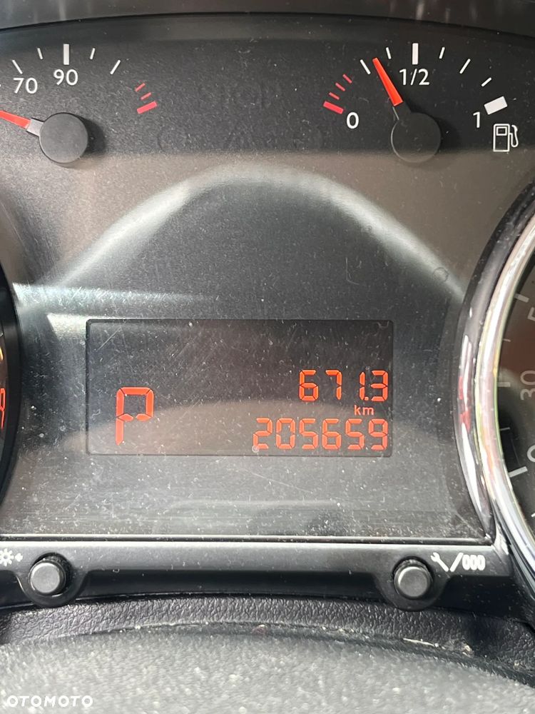Peugeot 5008 - 5