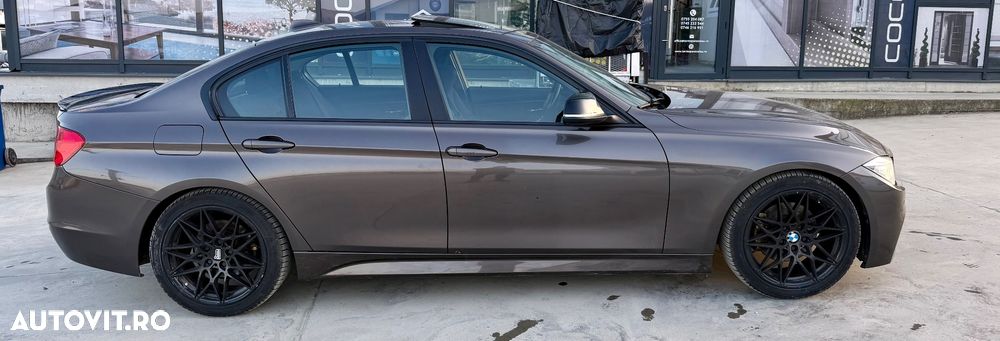 BMW Seria 3 320d DPF M Sport Edition - 26