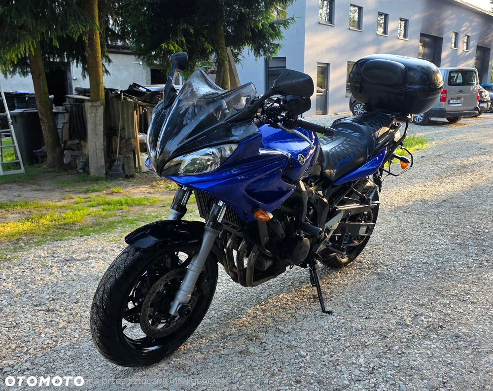 Yamaha FZ6 - 1