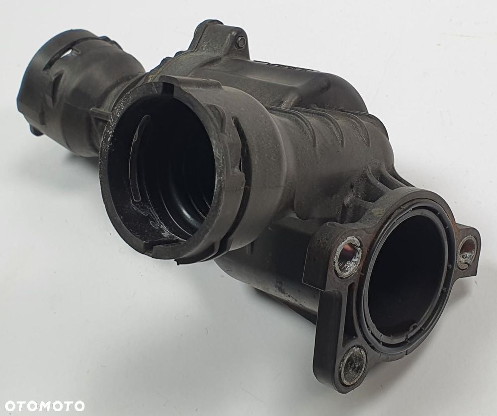 OBUDOWA TERMOSTATU VW NEW BEETLE II 2.0 04L121111H - 4