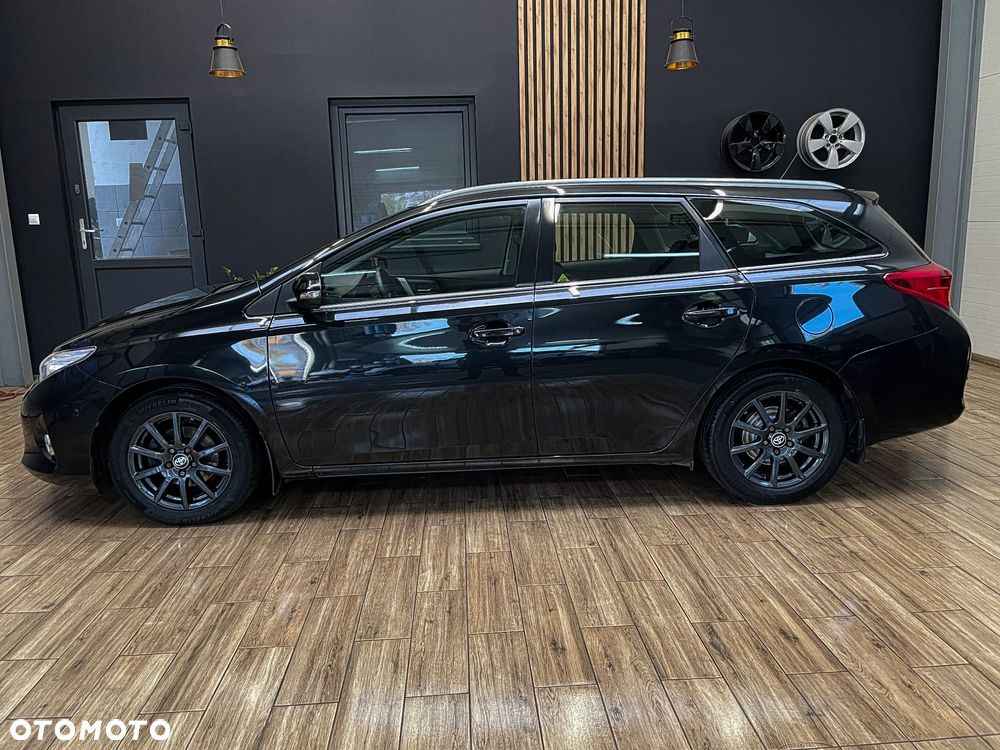 Toyota Auris 1.6 Premium Comfort - 12