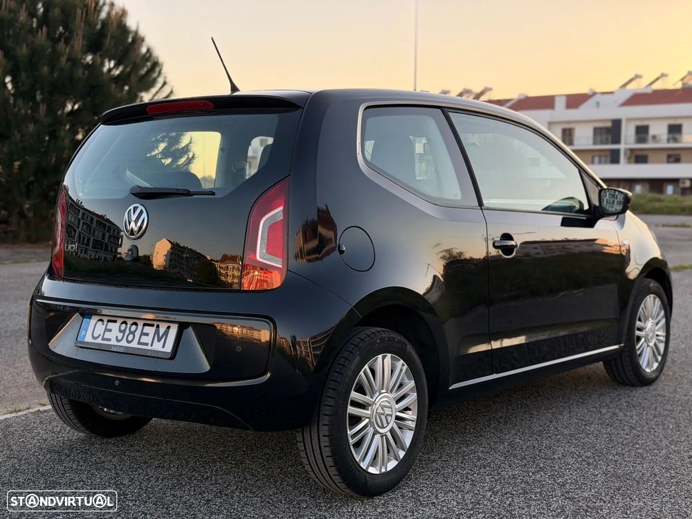 VW Up! cup - 3