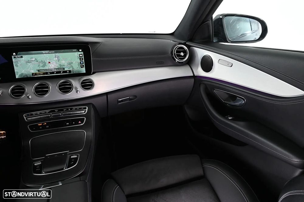 Mercedes-Benz E 300 de AMG Line - 15