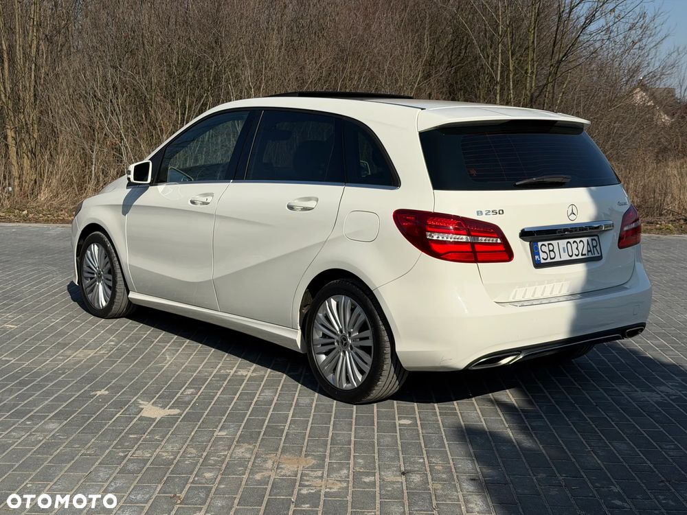 Mercedes-Benz Klasa B 250 4-Matic Style - 6