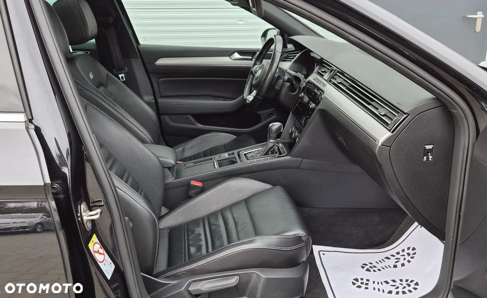 Volkswagen Passat - 24