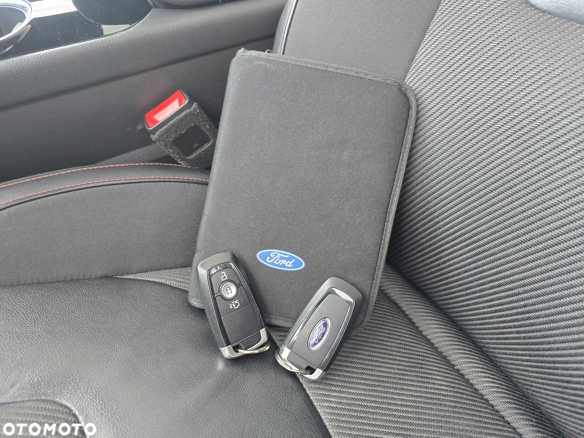 Ford Mondeo 1.5 EcoBoost ST-Line X - 35