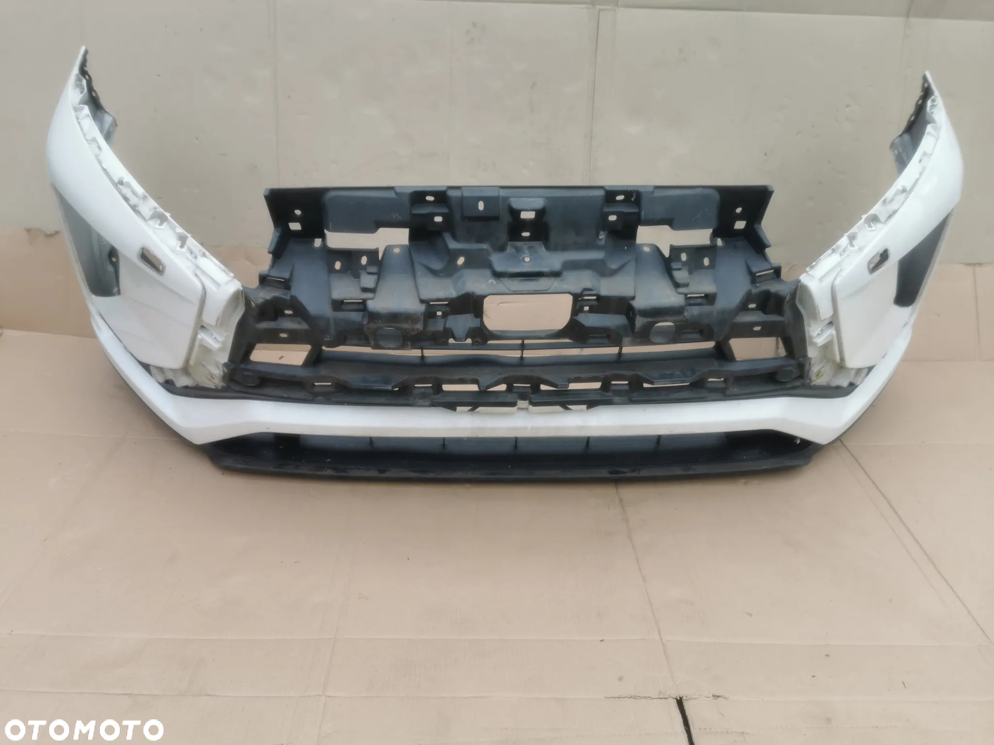 ZDERZAK PRZEDNI PRZOD MITSUBISHI ECLIPSE CROSS - 2