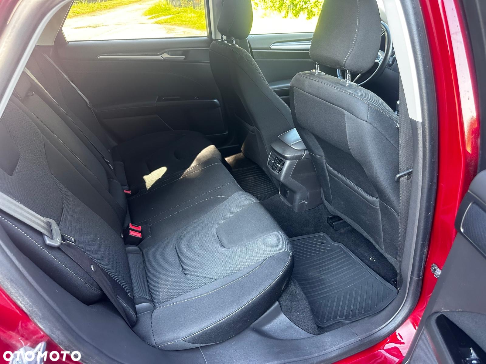 Ford Mondeo - 10