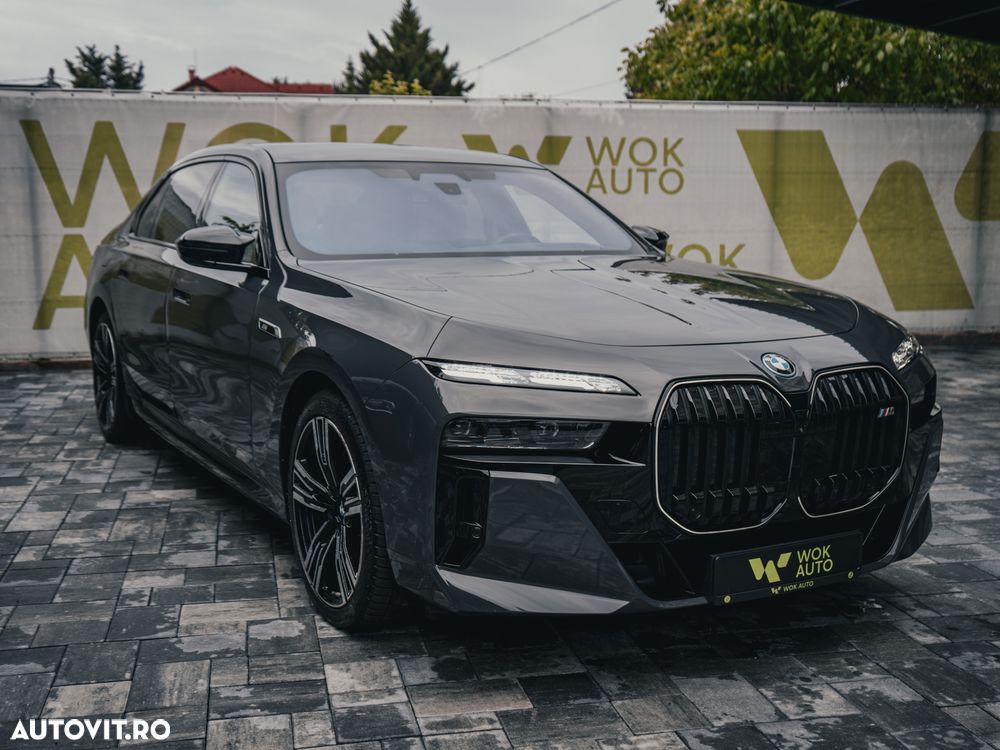 BMW M7 M760e xDrive AT PHEV - 2