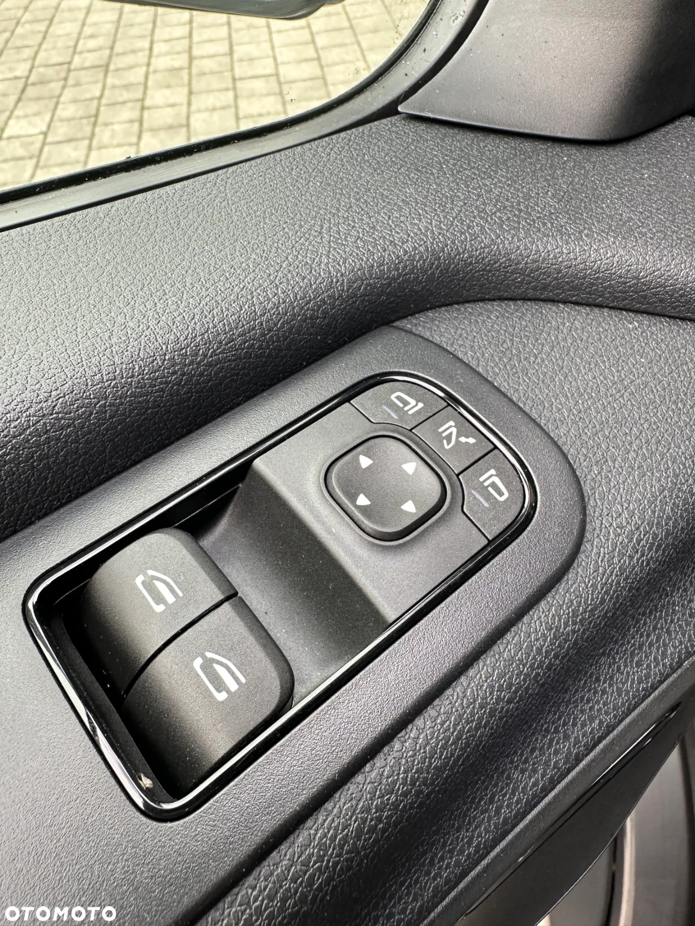 Mercedes-Benz E-Sprinter - 9