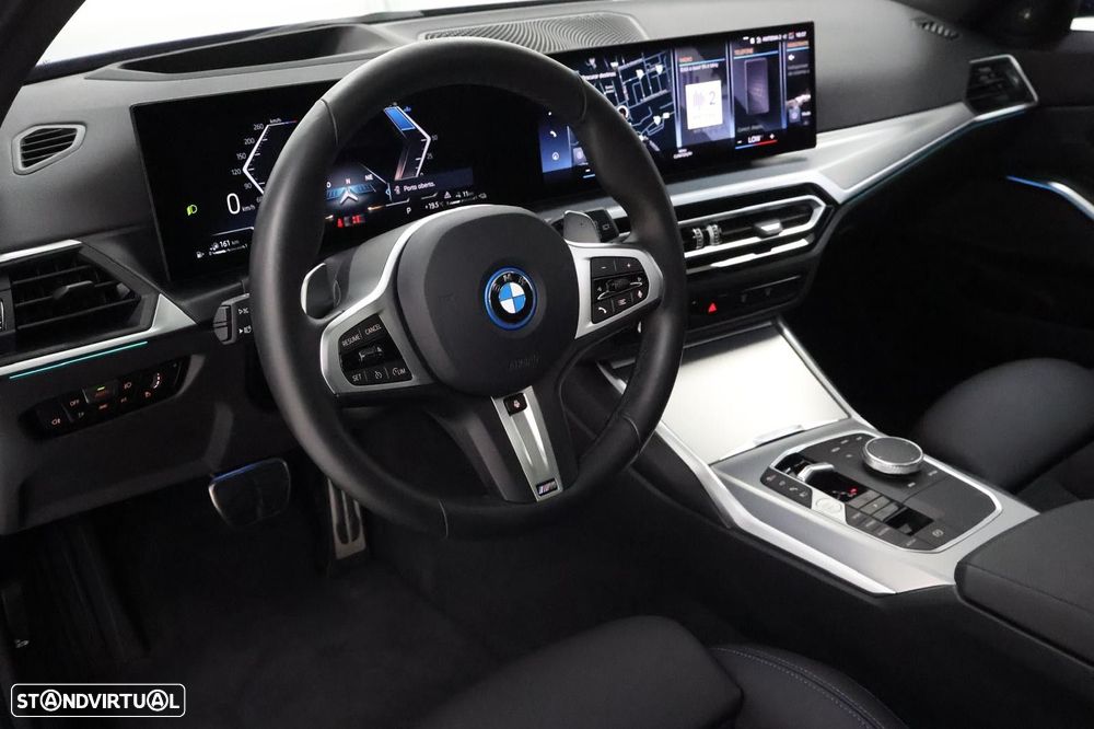 BMW 330 e Touring Pack Desportivo M Pro Auto - 14