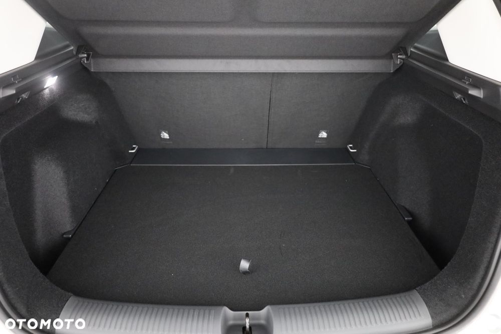 MG ZS 1.5 HEV+ Standard - 8