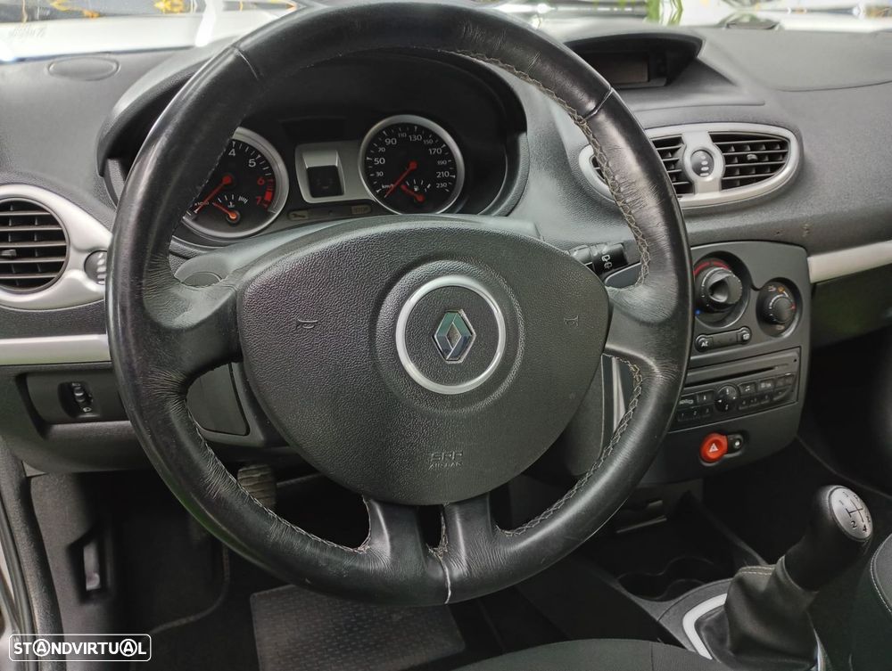 Renault Clio 1.2 16V Dynamique - 14