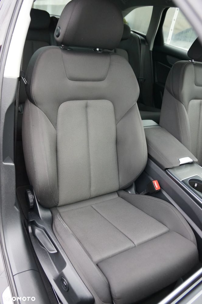 Audi A6 Avant 40 TDI quattro S tronic - 29