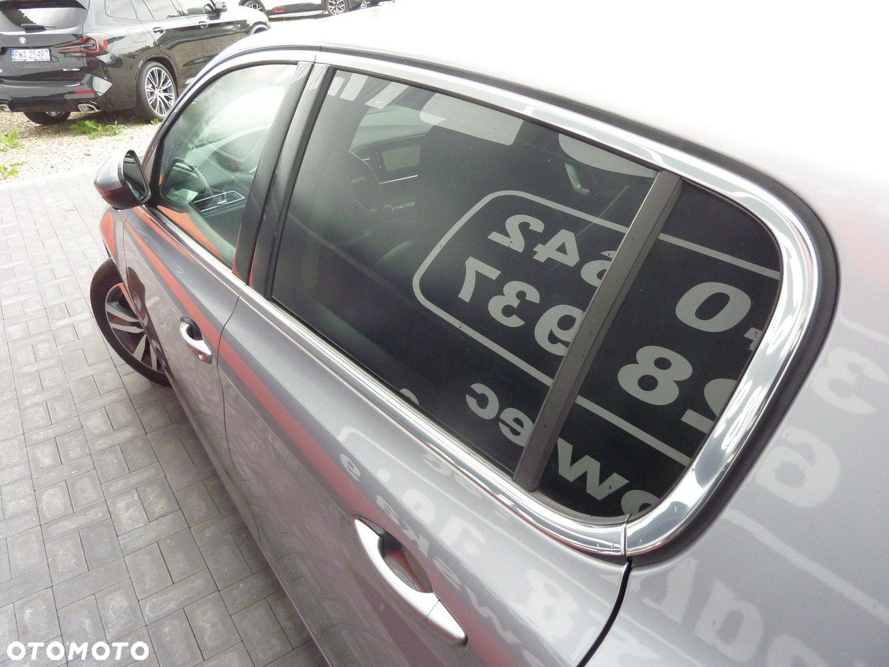 Peugeot 308 - 8