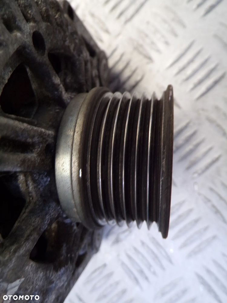 ALTERNATOR RENAULT DACIA DUSTER I 1.6B 8200667607B - 2