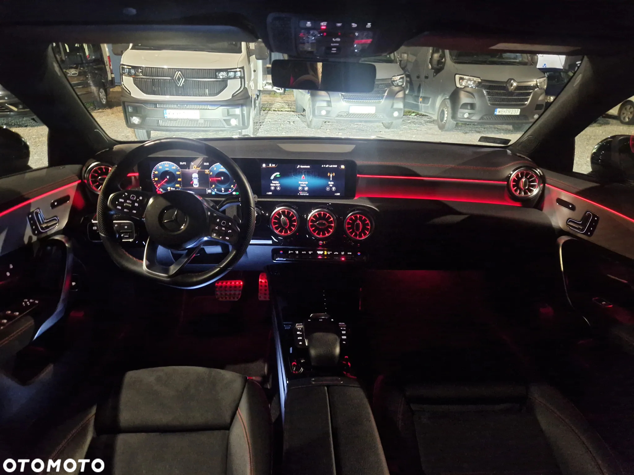 Mercedes-Benz CLA 200 AMG Line 7G-DCT - 32