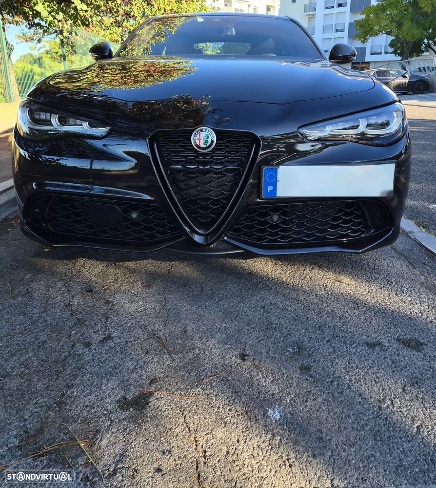 Alfa Romeo Giulia 2.0 T Veloce Q4 AT8 - 4