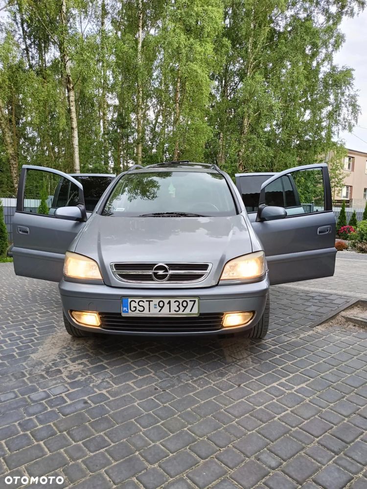 Opel Zafira 1.8 16V Elegance - 2