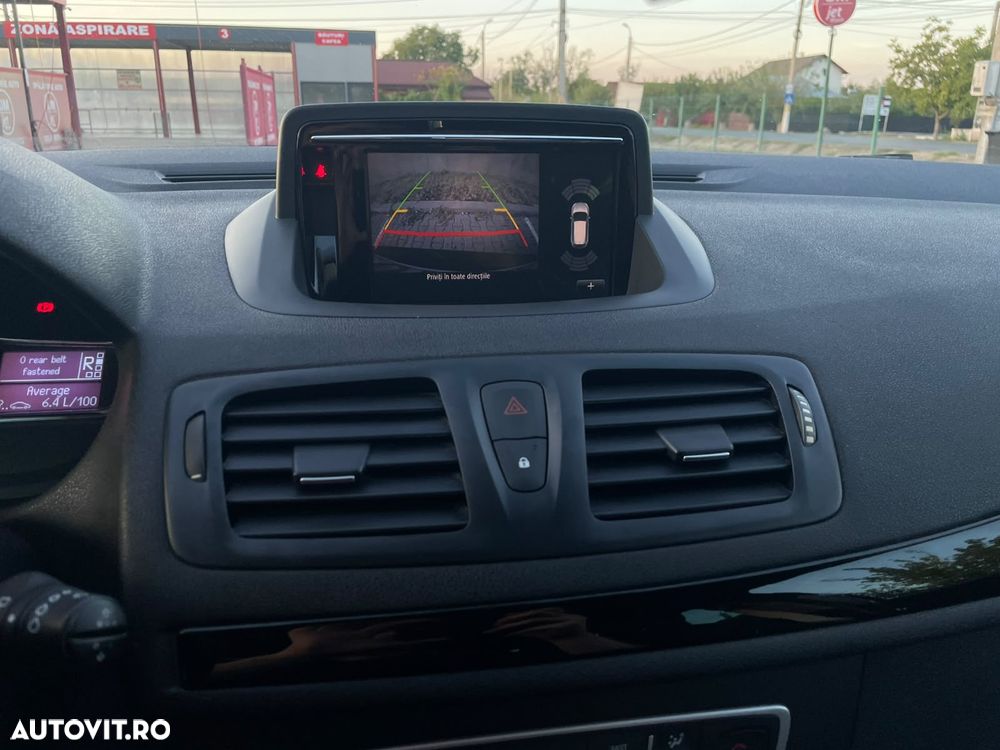 Renault Megane ENERGY dCi 110 EDC BOSE EDITION - 13