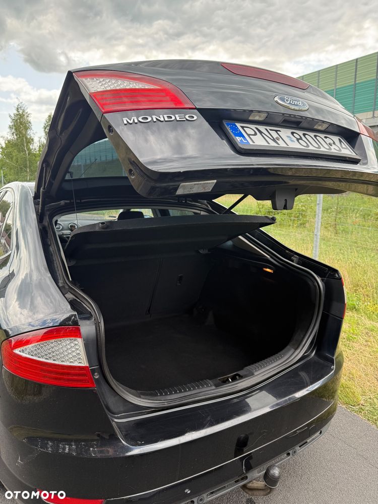 Ford Mondeo 2.0 TDCi Ghia - 8