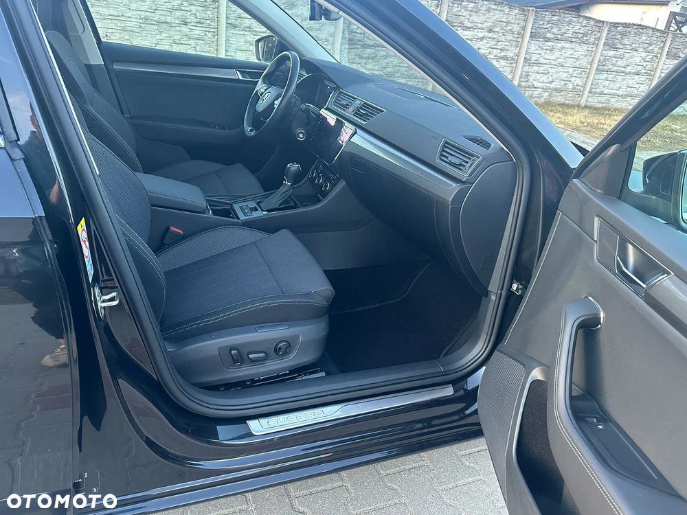 Skoda Superb 2.0 TDI SCR 4x4 Style DSG - 14