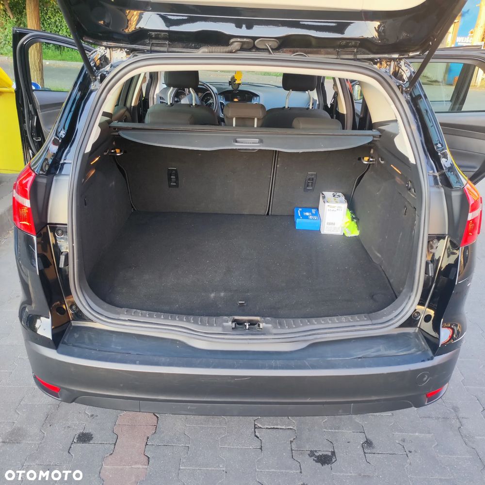 Ford Focus 1.6 Trend Sport - 14