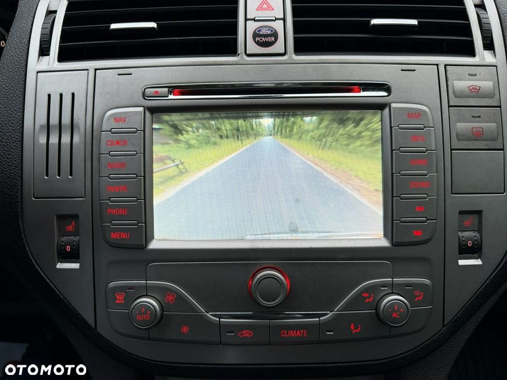 Ford Kuga - 35