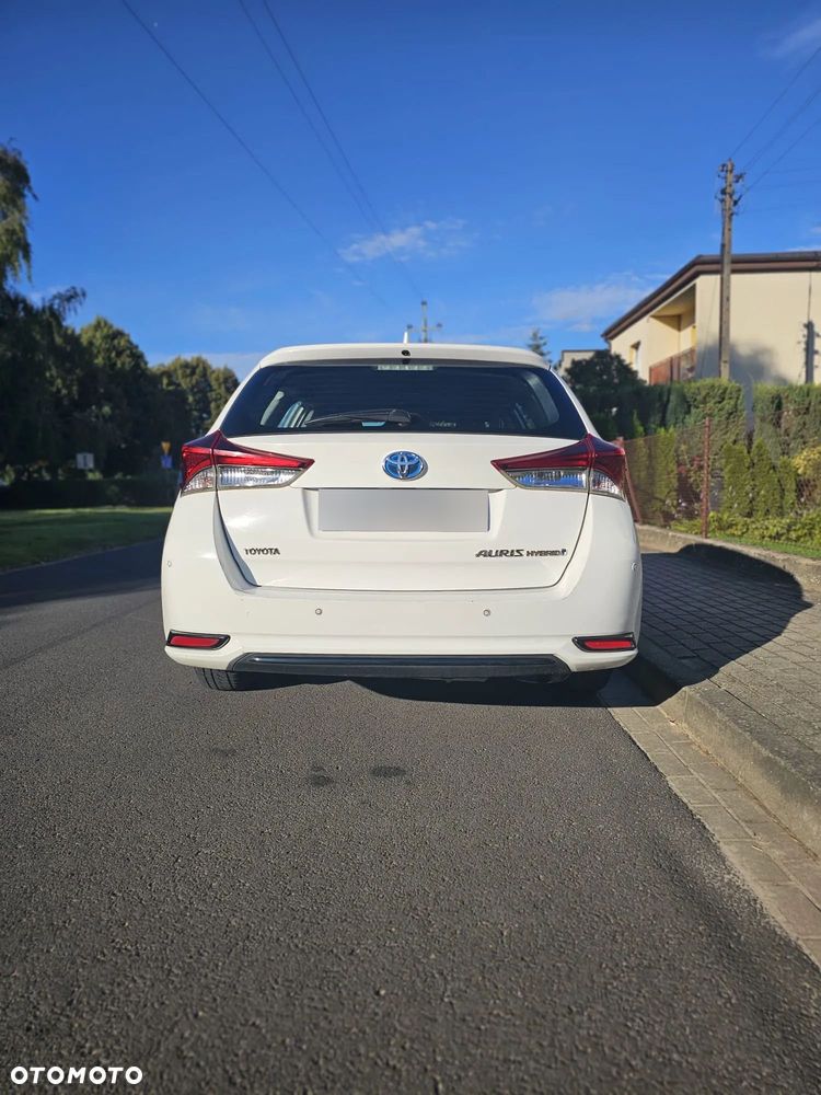 Toyota Auris Hybrid 135 Active - 5