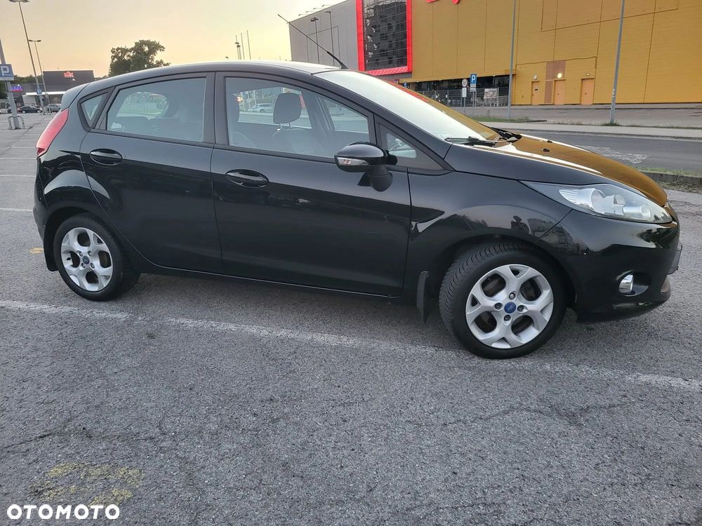 Ford Fiesta - 6