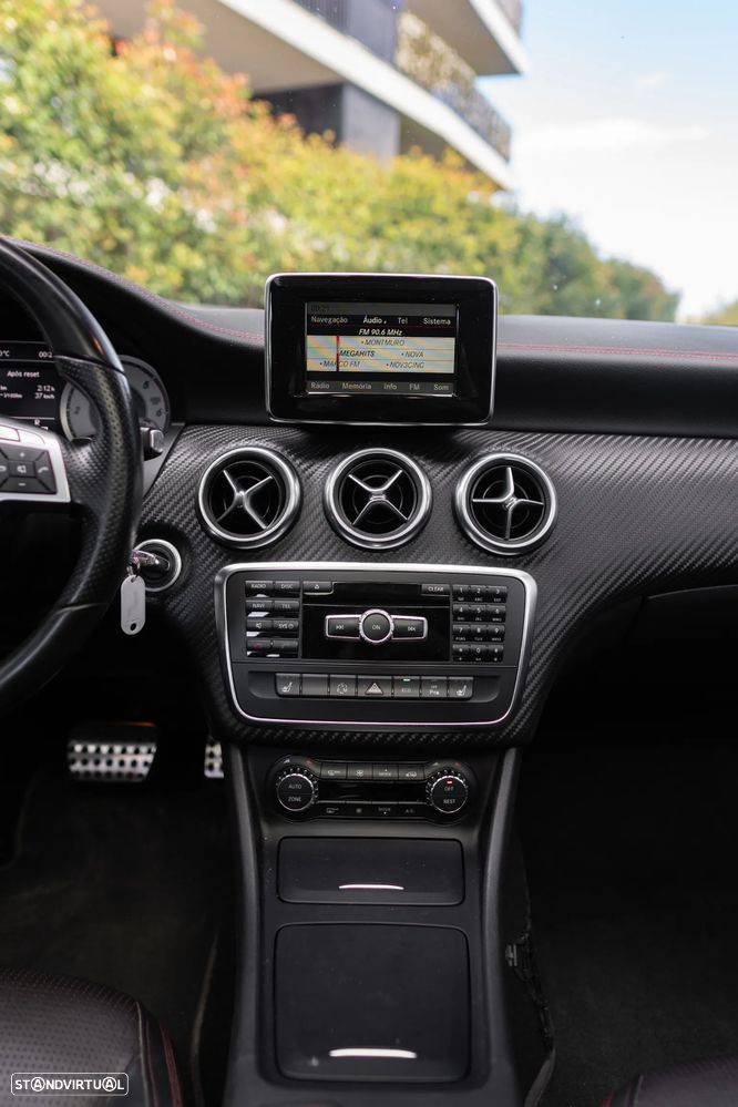 Mercedes-Benz A 200 - 4