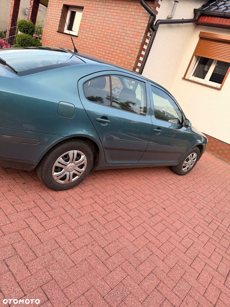 Skoda Octavia 1.6 Active - 4