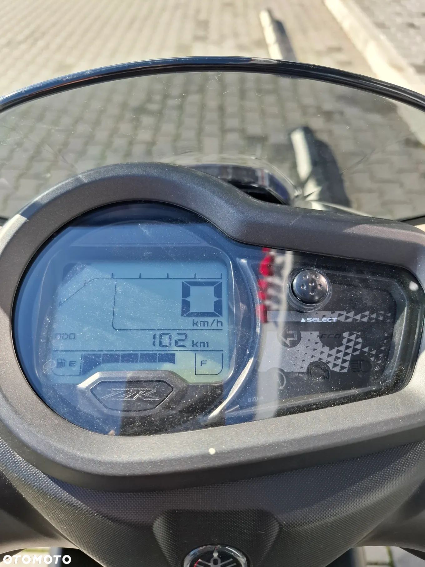 Yamaha ZR - 2