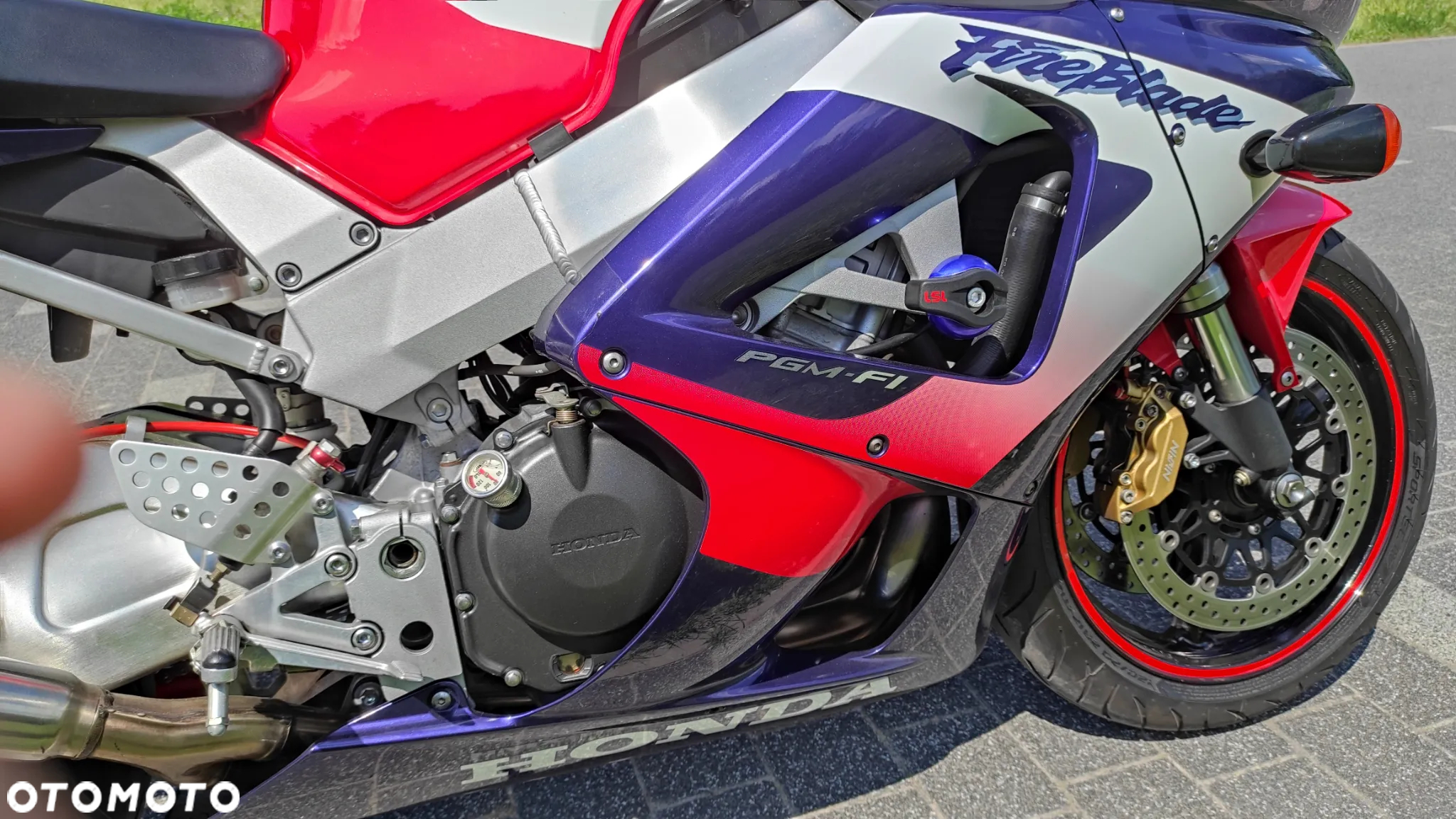 Honda CBR - 14