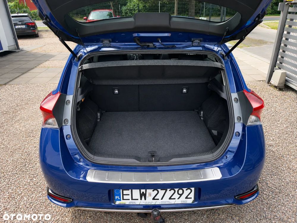Toyota Auris - 11