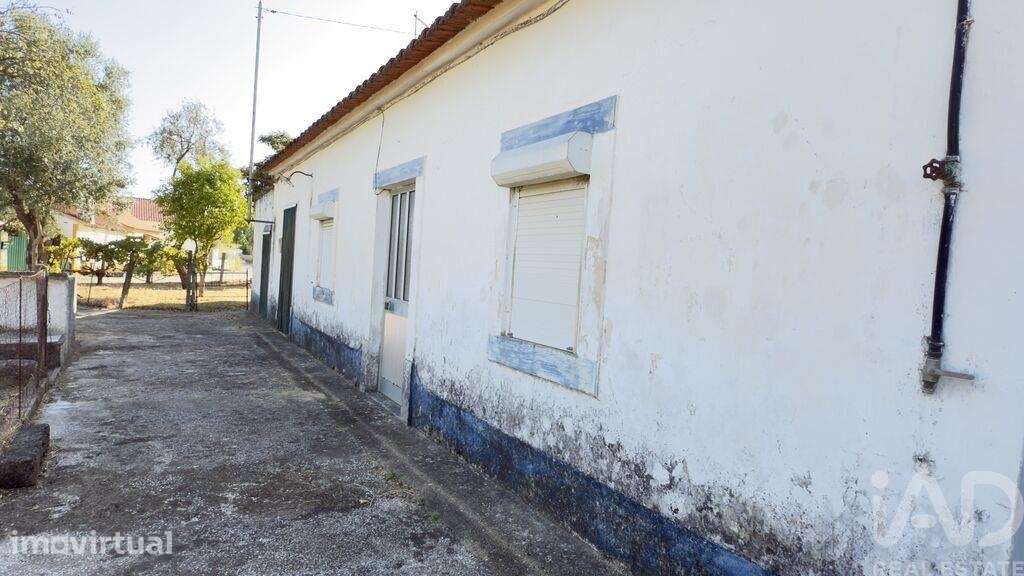 Casa rústica T3 em São Vicente do Paul e Vale de Figueira - Grande imagem: 3/35