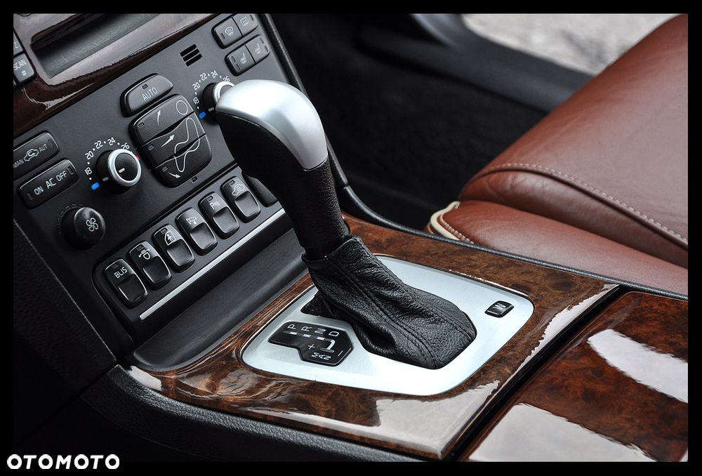 Volvo XC 90 D5 Executive - 32