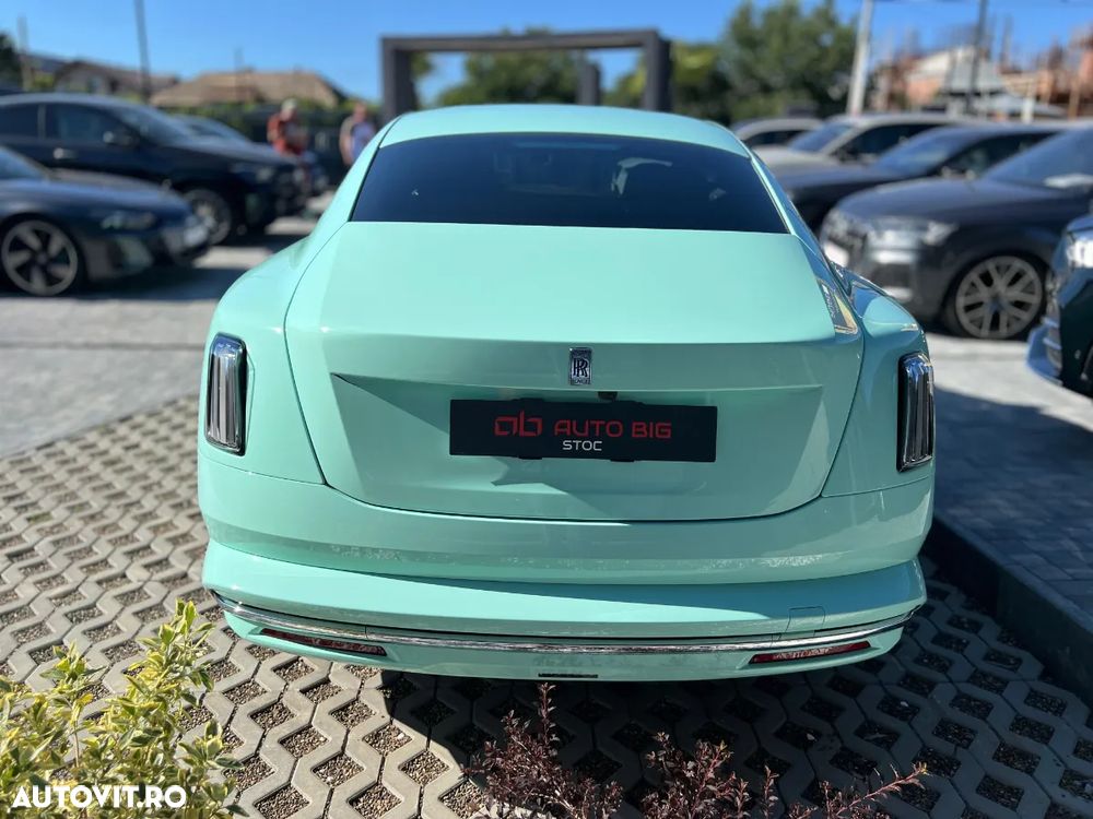 Rolls-Royce Spectre - 11