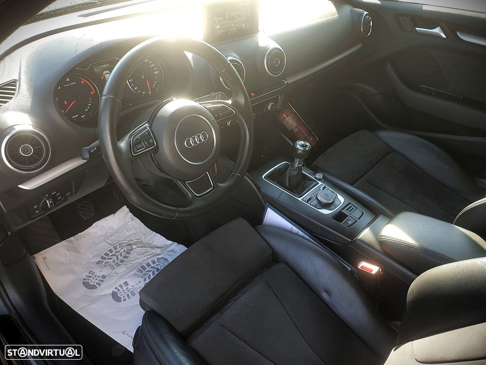 Audi A3 Sportback 1.6 TDI S-line - 13