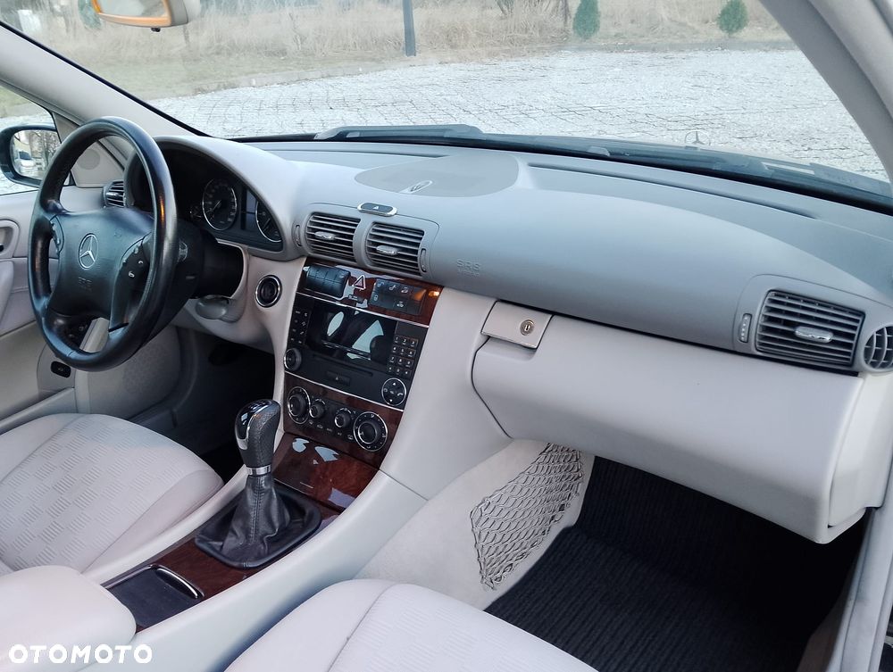 Mercedes-Benz Klasa C 180 Kompressor Avantgarde Starline - 22