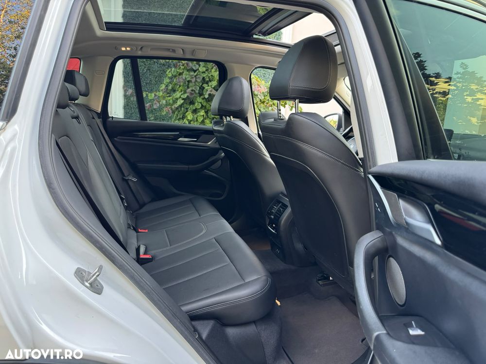 BMW X3 xDrive20d AT MHEV - 30