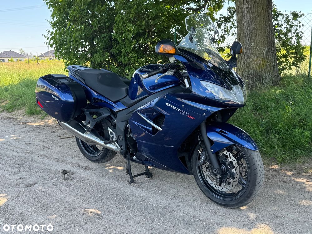 Triumph Sprint - 1