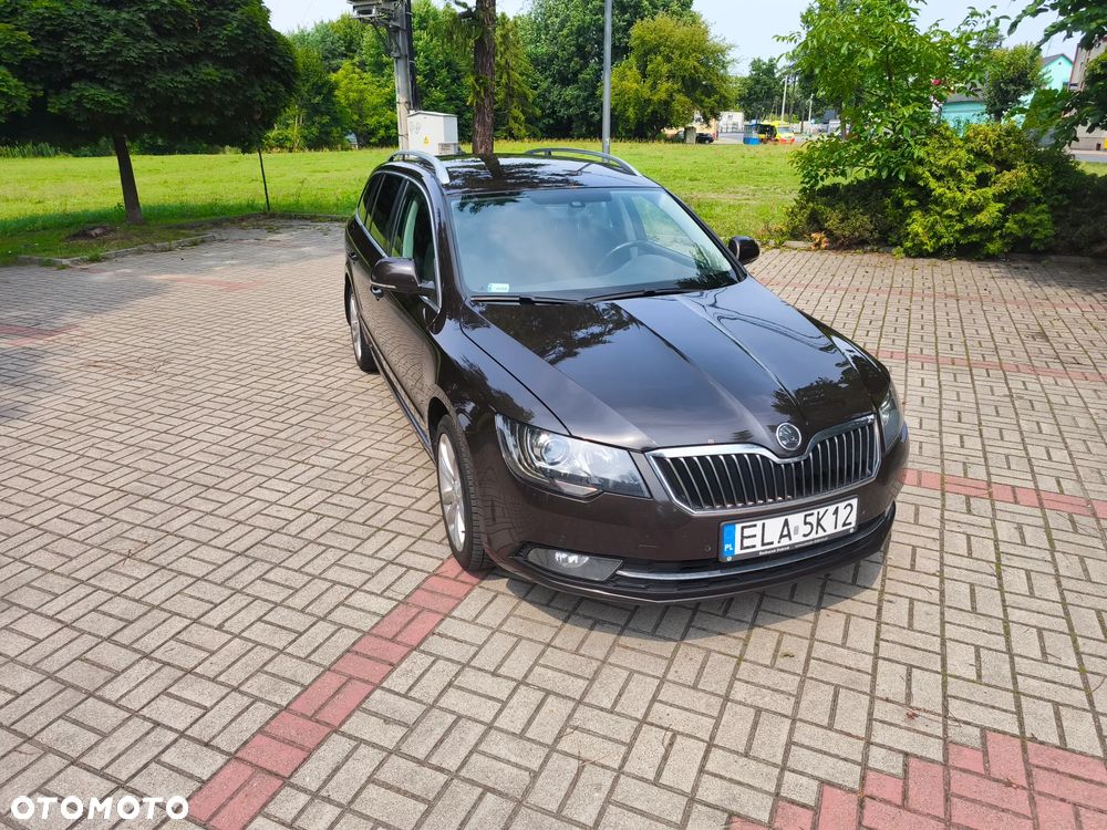 Skoda Superb 2.0 TDI 4x4 Ambition - 2