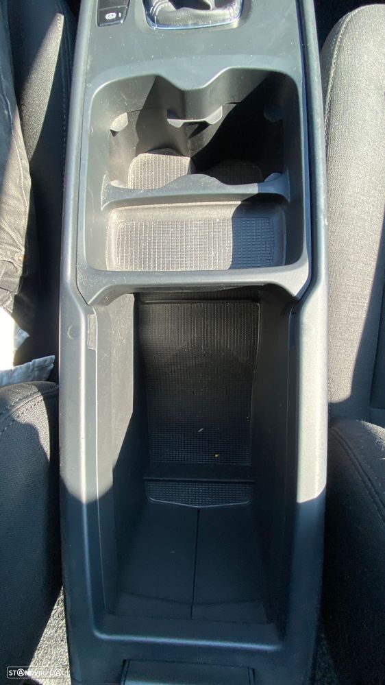 Volvo XC 40 1.5 T2 Momentum Plus - 46