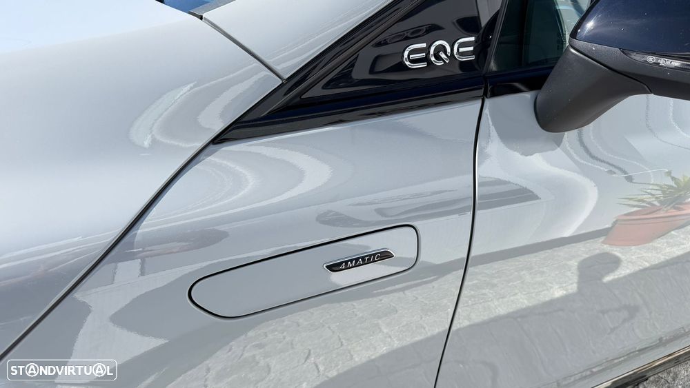Mercedes-Benz EQE 43 AMG 4Matic - 4
