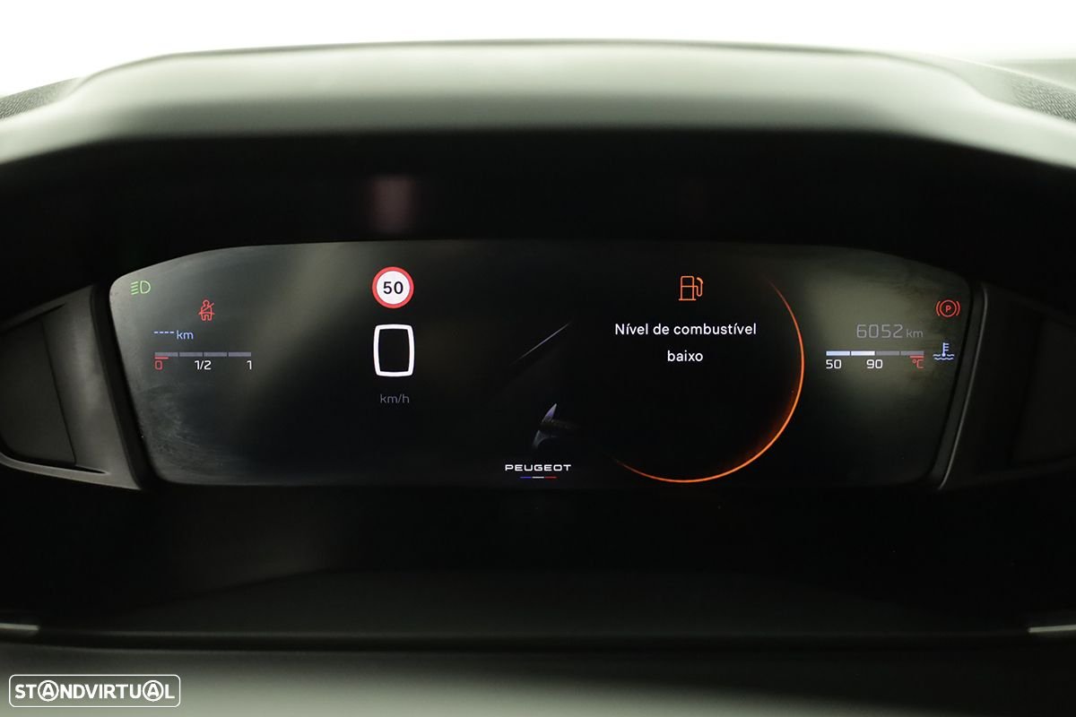 Peugeot 2008 1.2 PureTech Allure - 17